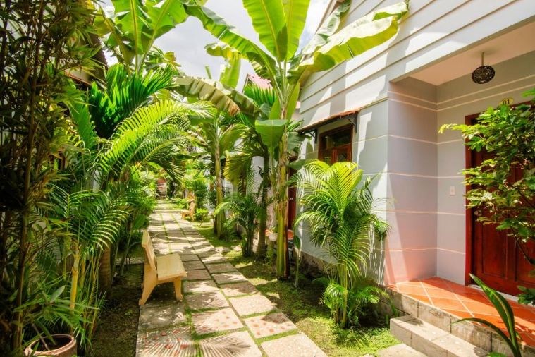 Phòng 2 Hướng vườn